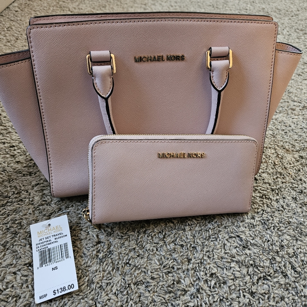 Michael Kors bag and wallet